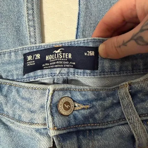 Hollister blue heart  ultra high-rise dad jean Size 26 - Picture 2 of 4